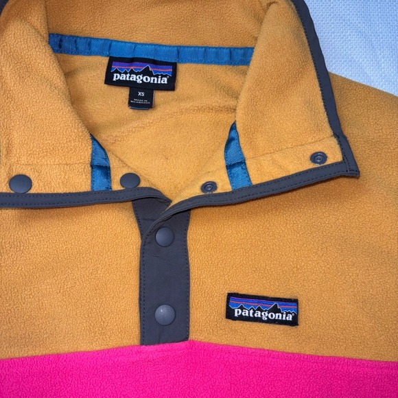 Patagonia Micro D Snap-T Pullover Fleece Sweater Size XS Colorblock Gold Pink - Picture 2 of 5